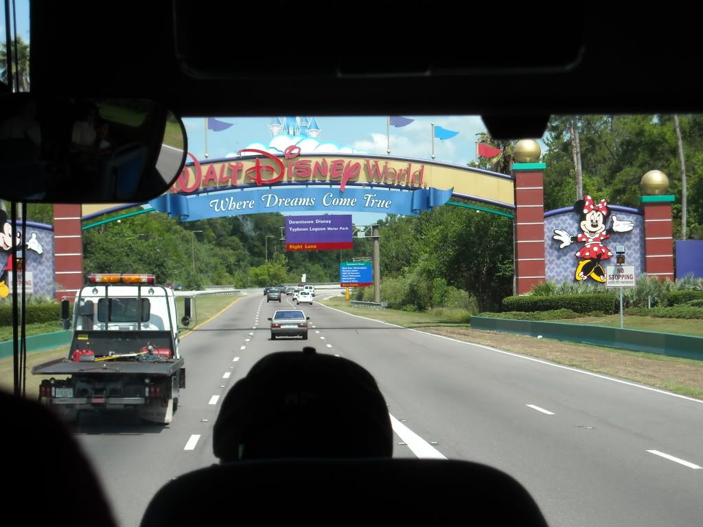 This is your birthday song, it isn't very long...... June trip report!! The DIS Disney