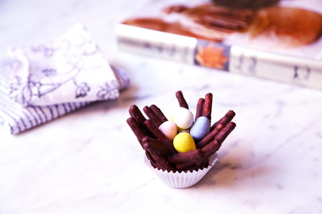 Chocolate-pretzel-easter-nests-mini-eggs5.jpg