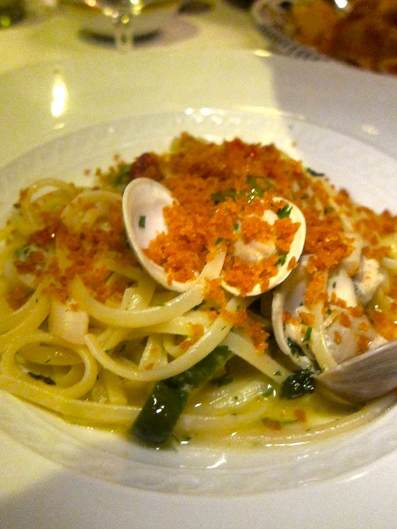 Spicy Calabrese bread crumbs gift a lift to slightly listless linguine clams.
