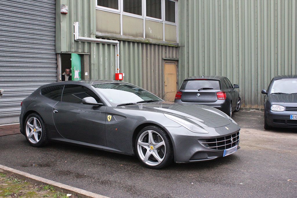 Ferrari-FF-Red-Parts_zpsa9a160c3.jpg