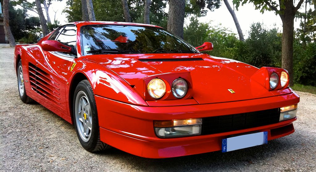 Ferrari-Testarossa-avant-front-achat-ven
