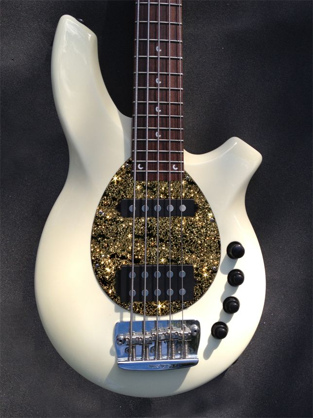 MusicManBongo5SHwithBlackBeadedGoldSparklePickguard.jpg