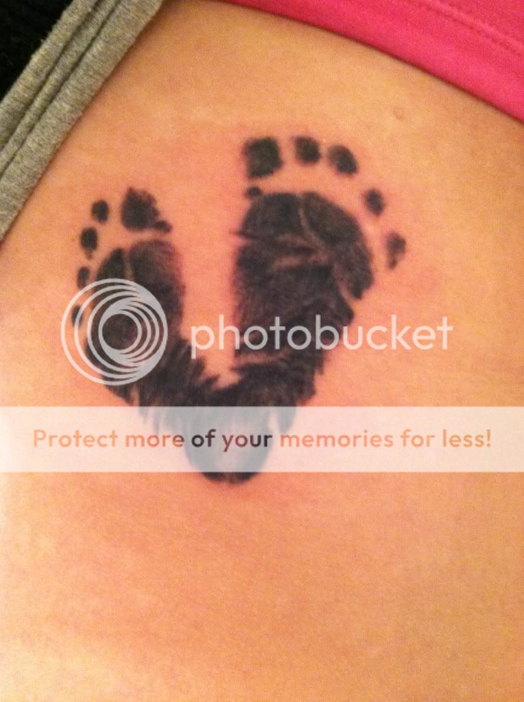 LO footprint tattoo! Anyone else get one? pic  BabyCenter